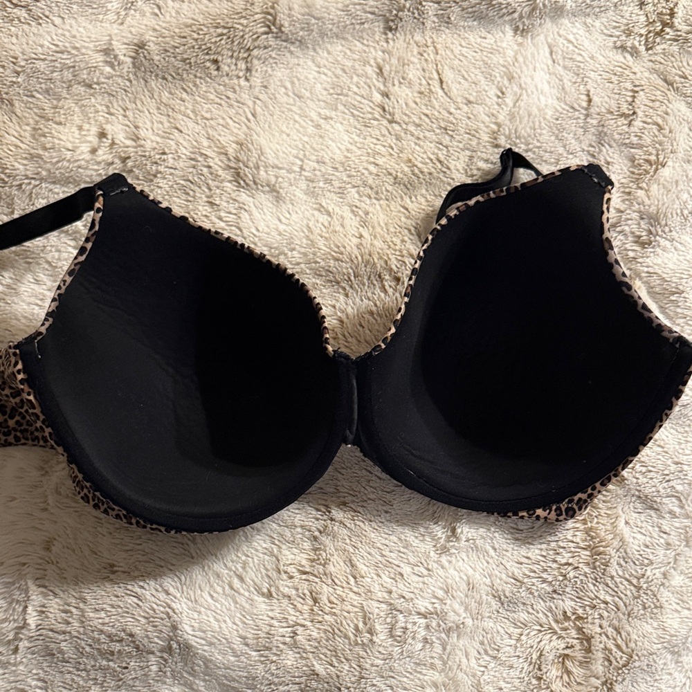 Auden - Leopard Bra - 44DD - Picture 4 of 5